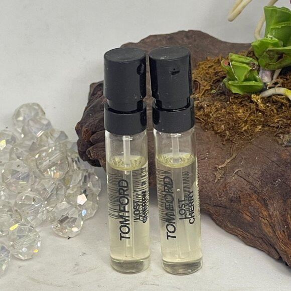 2x Tom Ford Lost Cherry Eau De Parfum EDP Spray for Women - .07 fl oz Vial - New - Picture 2 of 3